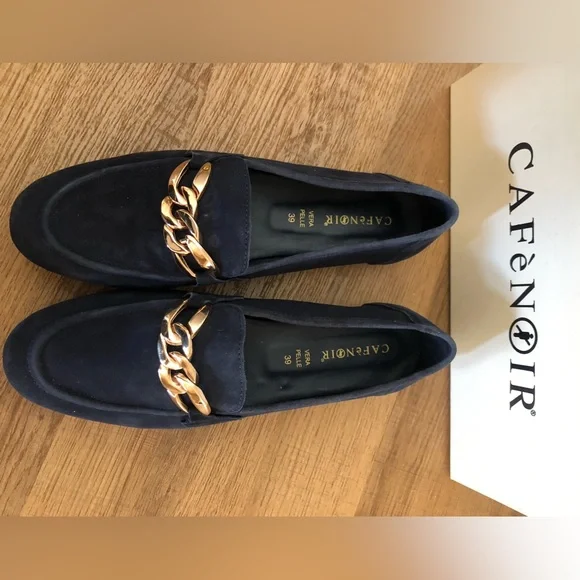 CafèNoir Italy, Suede Loafers with Chain Night Blue in Size 8 (39EU). - Picture 4 of 9